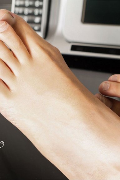 韩国主帅主席台考察中国女足 手机拍照+做笔记|中欧体育体验(图3) 中欧体育官网